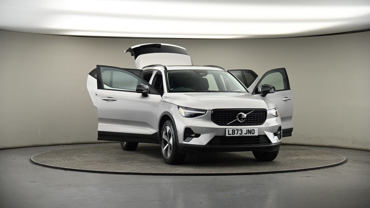 Used Volvo XC40 2023 for sale - 77535697: Photo 61