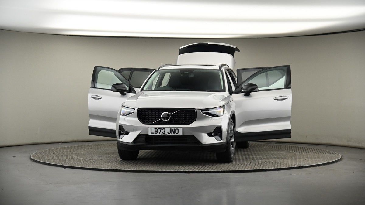 Used Volvo XC40 2023 for sale - 77535697: Photo 63