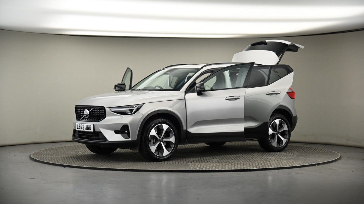 Used Volvo XC40 2023 for sale - 77535697: Photo 67