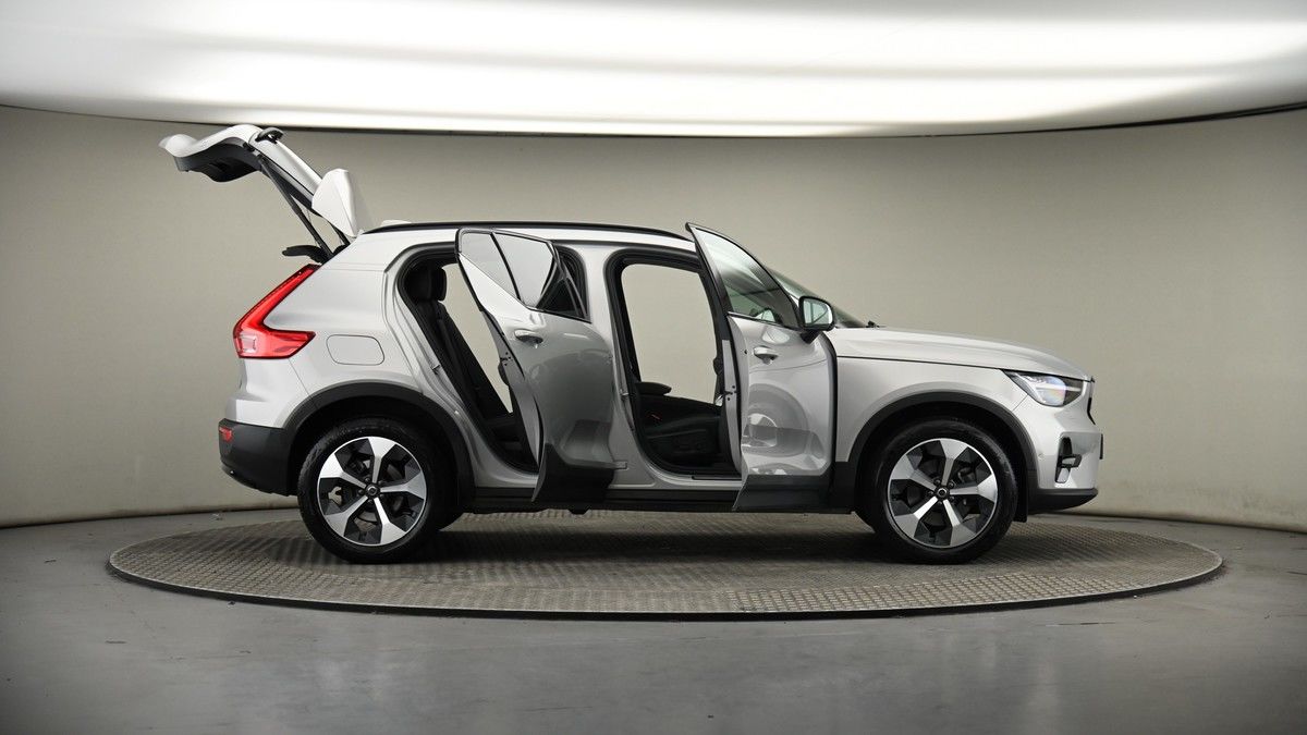 Used Volvo XC40 2023 for sale - 77535697: Photo 89