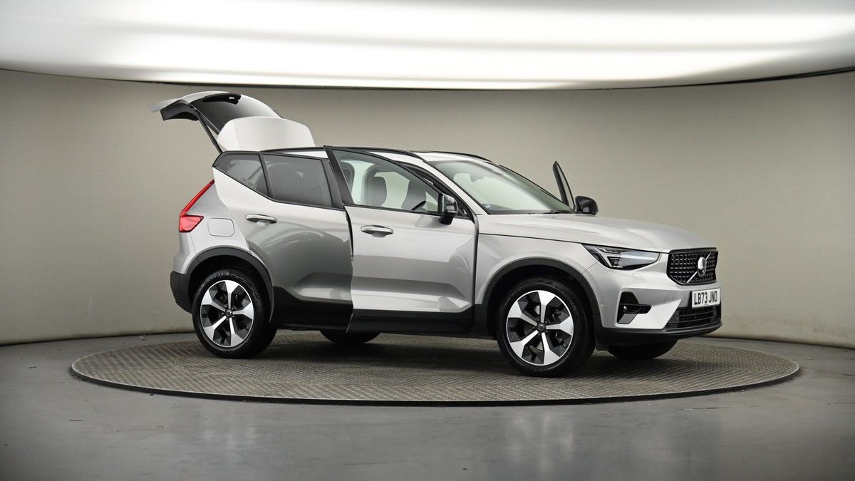 Used Volvo XC40 2023 for sale - 77535697: Photo 93