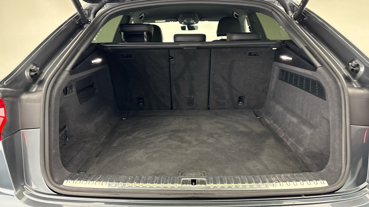 Used Audi Q8 2023 for sale - 76280703: Photo 11