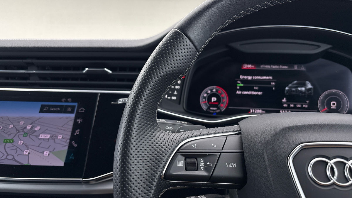 Used Audi Q8 2023 for sale - 76280703: Photo 13