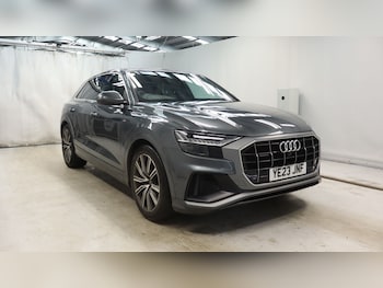 Used Audi Q8 2023 for sale - 76280703: Photo