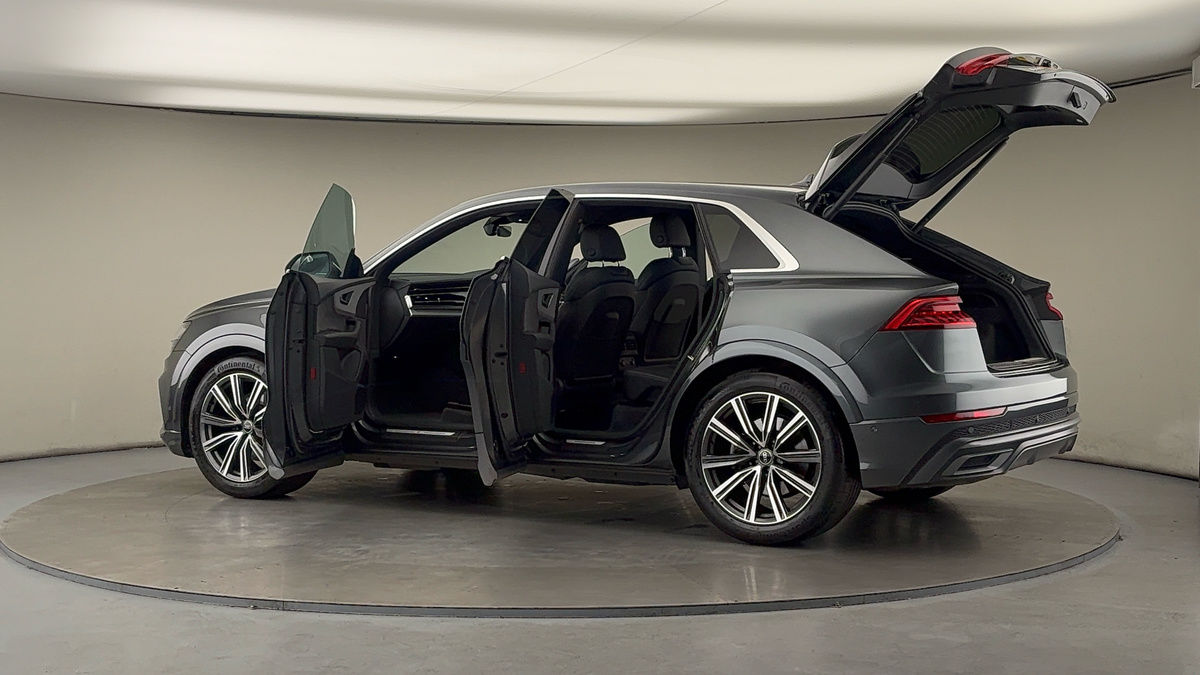 Used Audi Q8 2023 for sale - 76280703: Photo 45