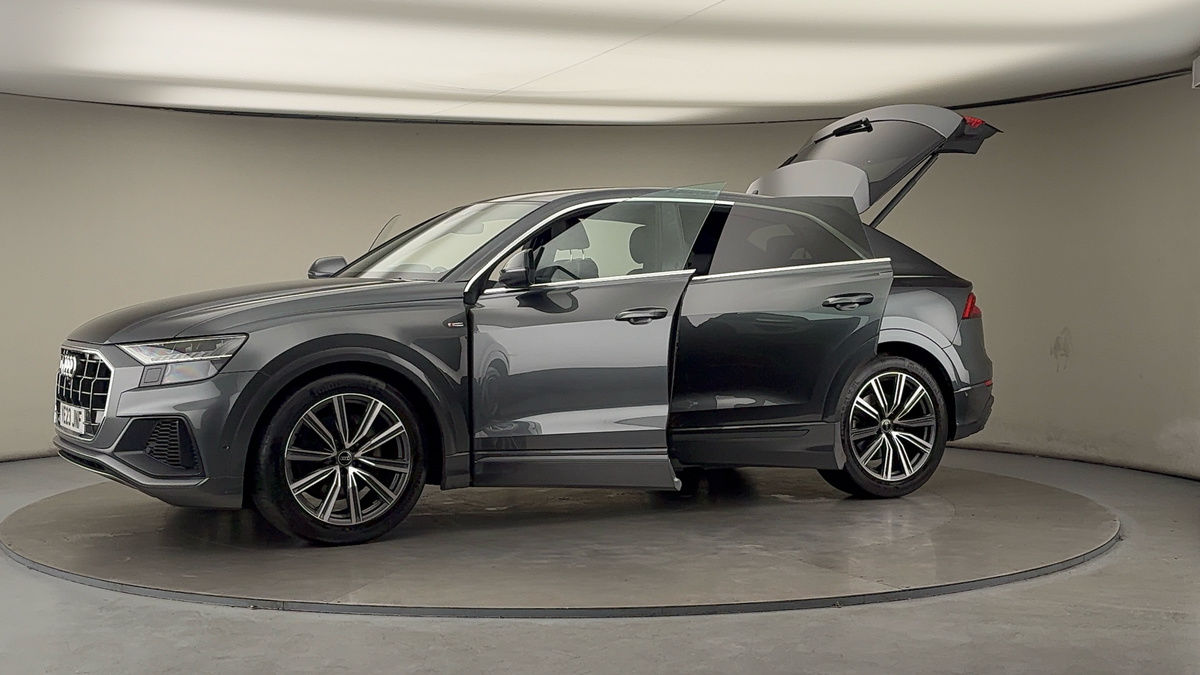 Used Audi Q8 2023 for sale - 76280703: Photo 48