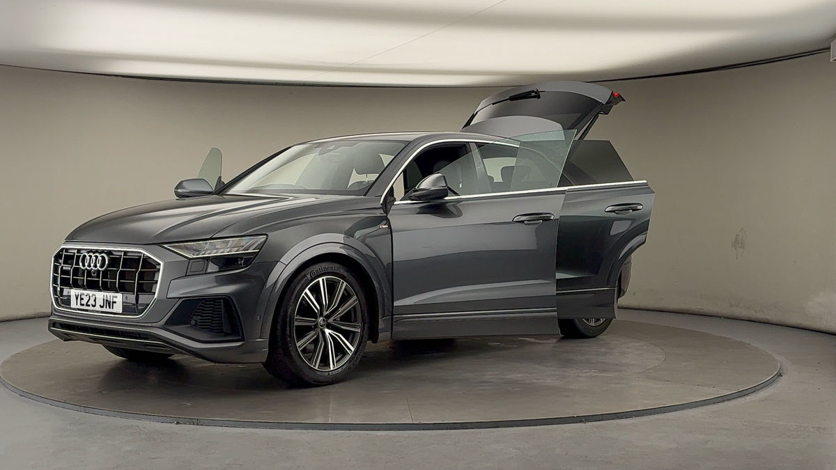 Used Audi Q8 2023 for sale - 76280703: Photo 49