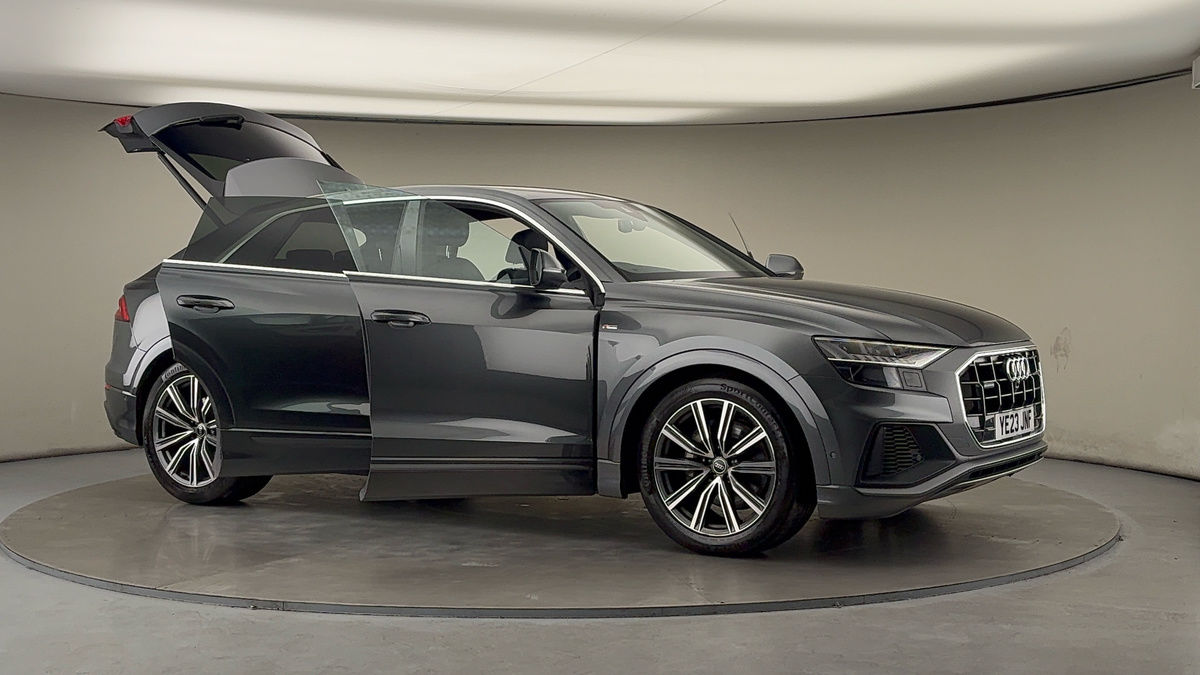 Used Audi Q8 2023 for sale - 76280703: Photo 54