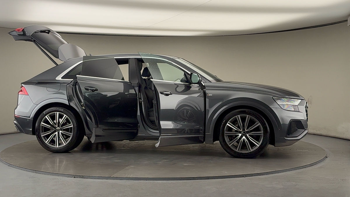 Used Audi Q8 2023 for sale - 76280703: Photo 55