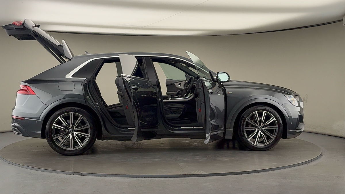 Used Audi Q8 2023 for sale - 76280703: Photo 56