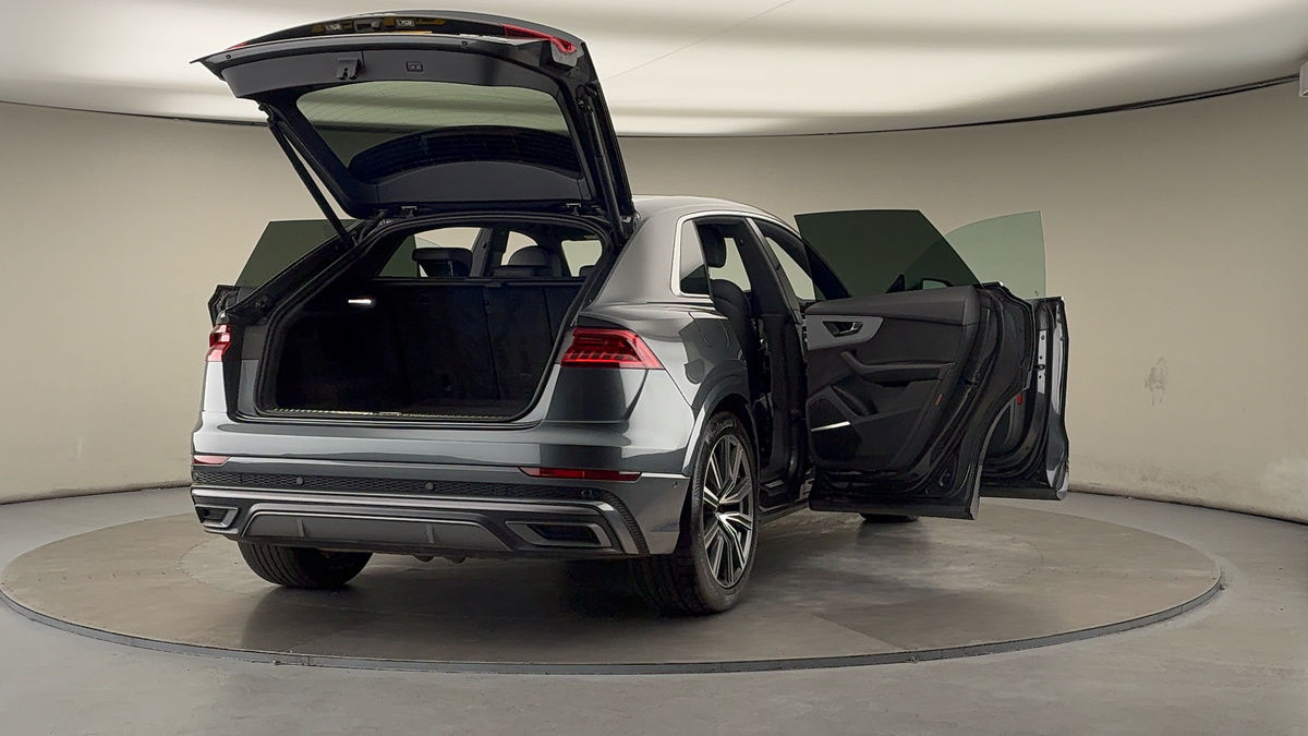 Used Audi Q8 2023 for sale - 76280703: Photo 59
