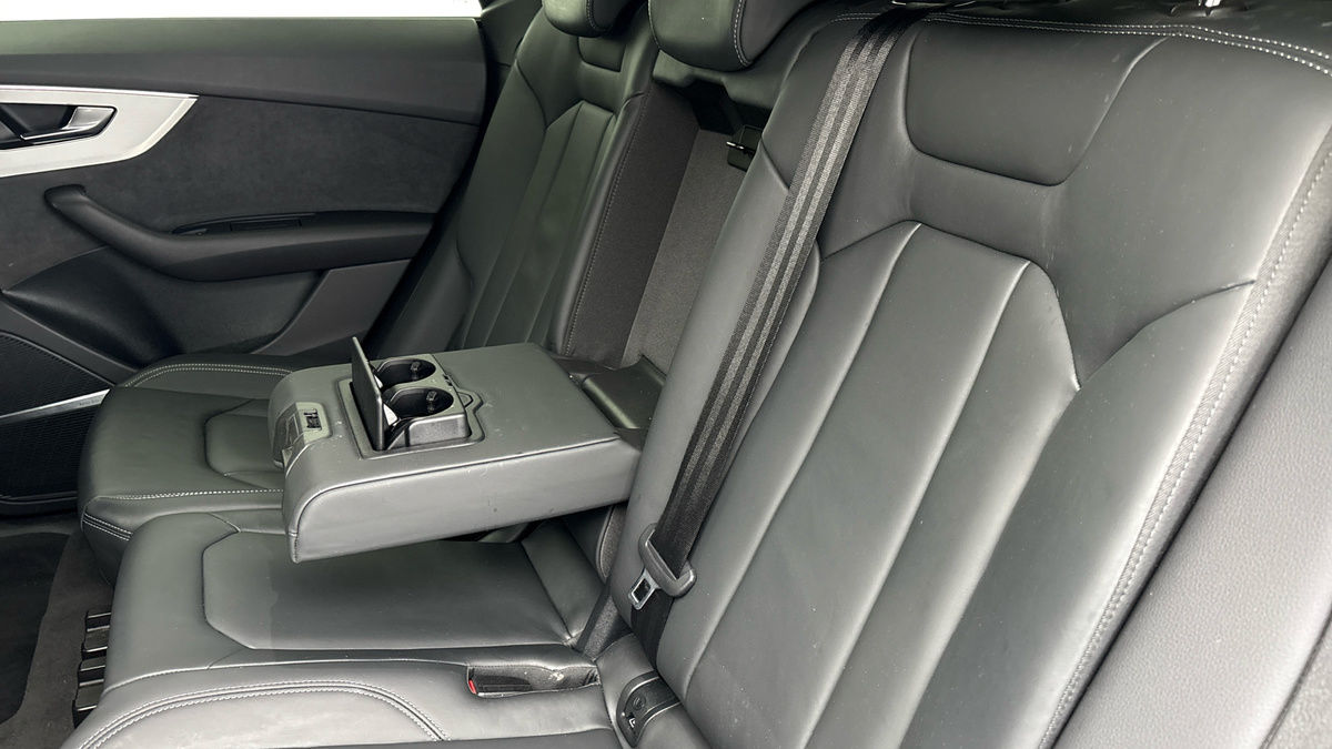 Used Audi Q8 2023 for sale - 76280703: Photo 9