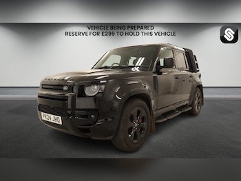 Used Land Rover Defender 2024 for sale - 78289071: Photo