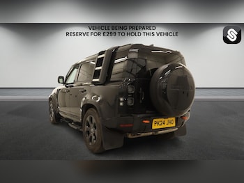 Used Land Rover Defender 2024 for sale - 78289071: Photo