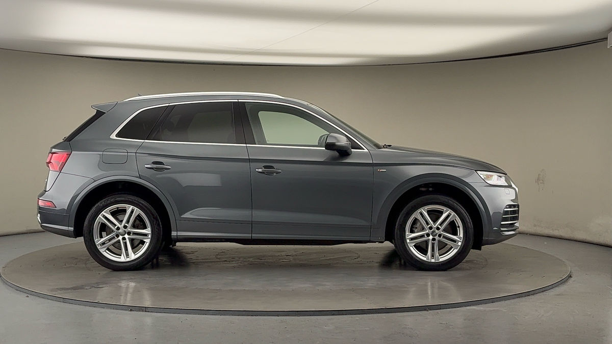 Used Audi Q5 2019 for sale - 76751648: Photo 16