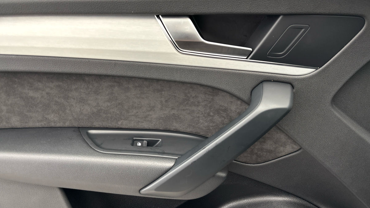 Used Audi Q5 2019 for sale - 76751648: Photo 19