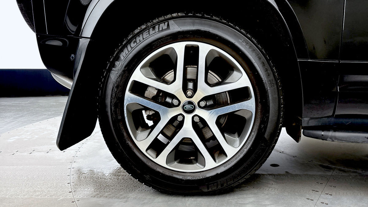 Used Land Rover Defender 90 2022 for sale - 76368750: Photo 10