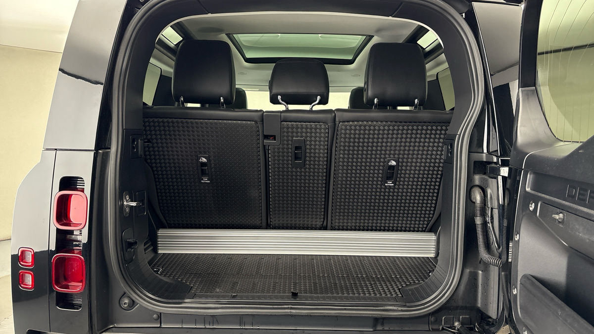 Used Land Rover Defender 90 2022 for sale - 76368750: Photo 11