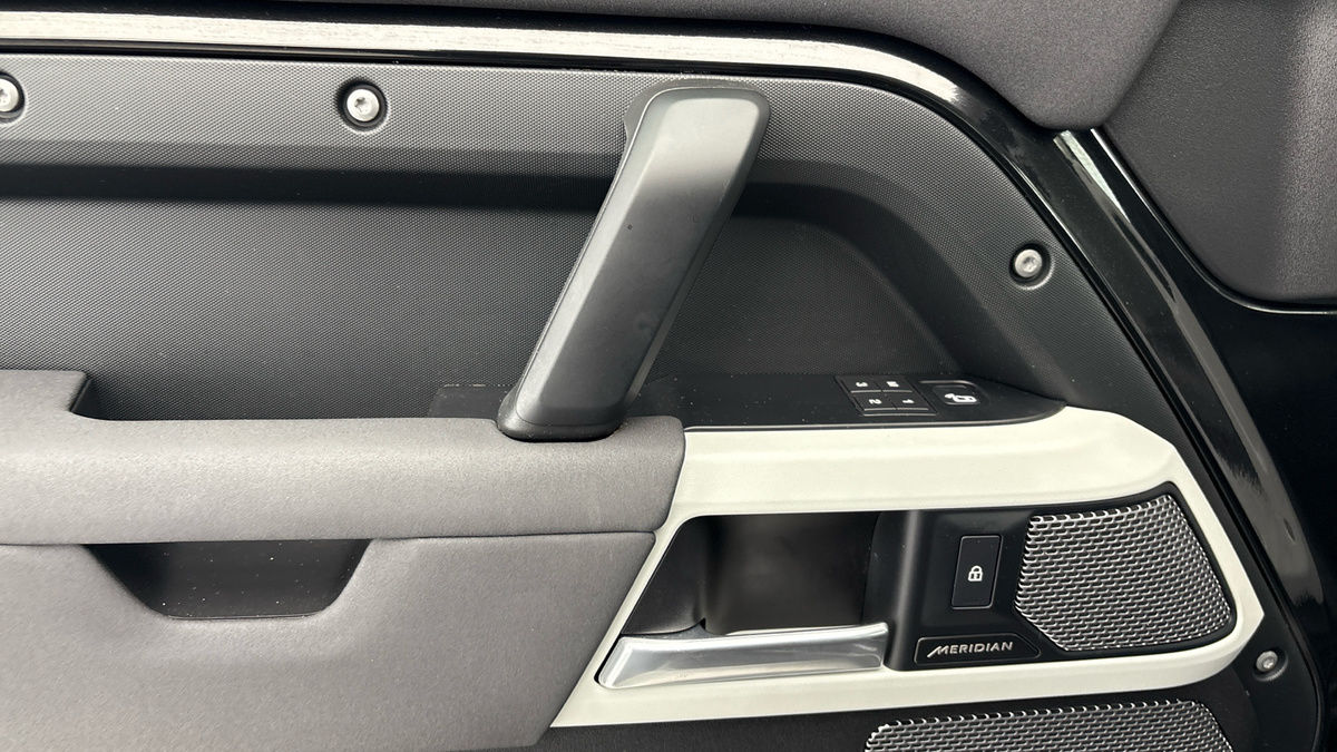 Used Land Rover Defender 90 2022 for sale - 76368750: Photo 19