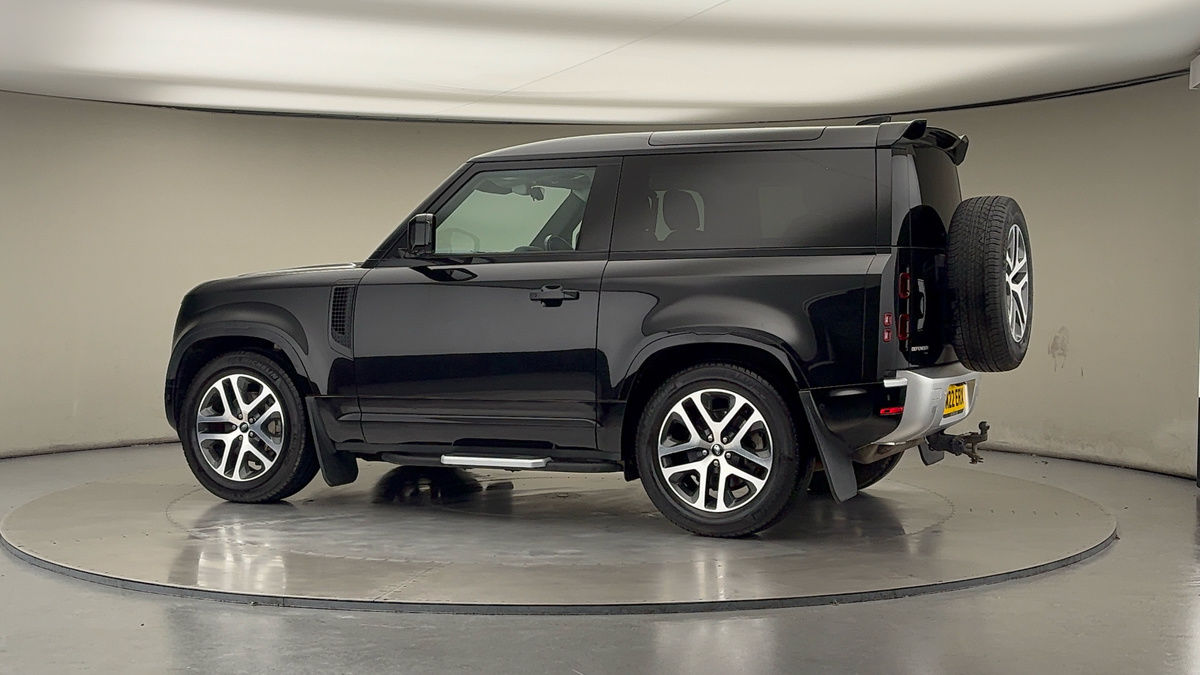 Used Land Rover Defender 90 2022 for sale - 76368750: Photo 26