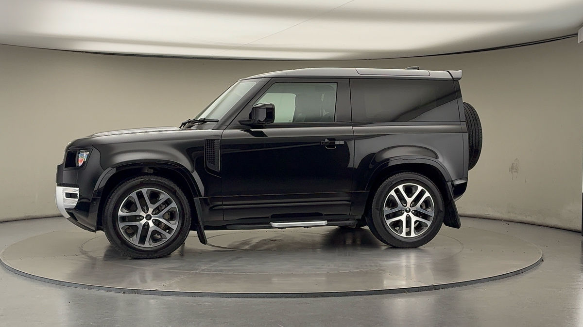 Used Land Rover Defender 90 2022 for sale - 76368750: Photo 28