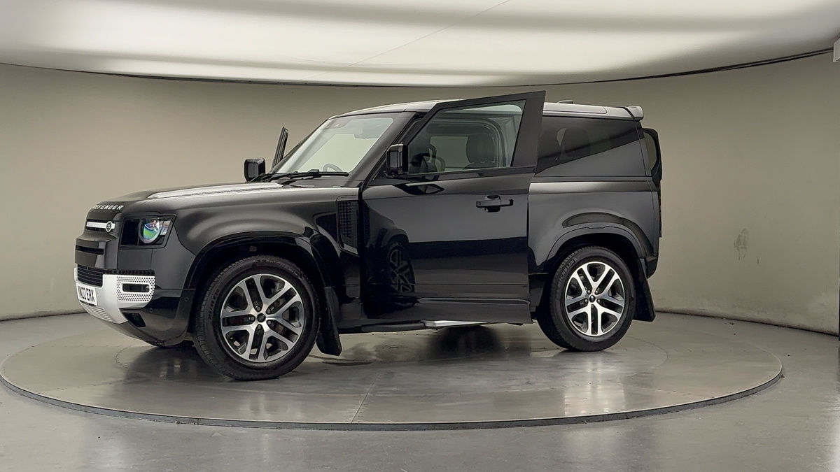 Used Land Rover Defender 90 2022 for sale - 76368750: Photo 48