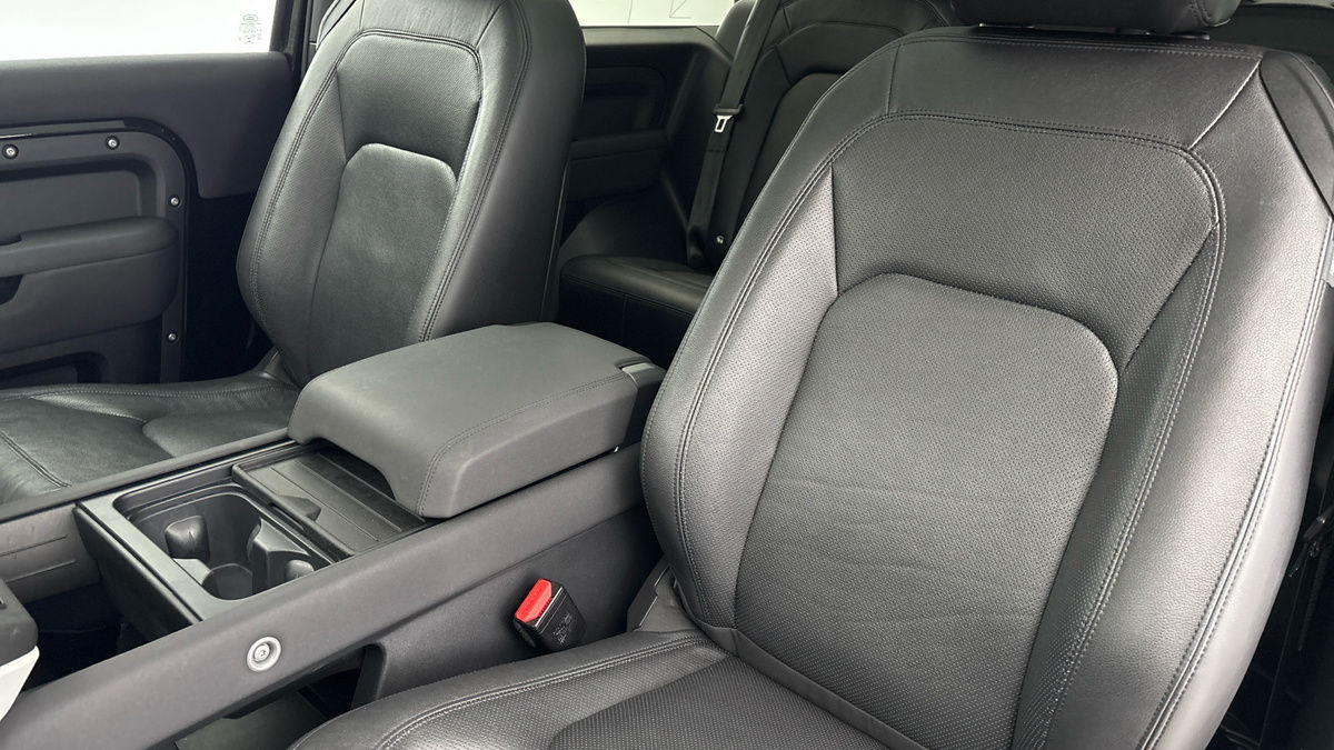 Used Land Rover Defender 90 2022 for sale - 76368750: Photo 7