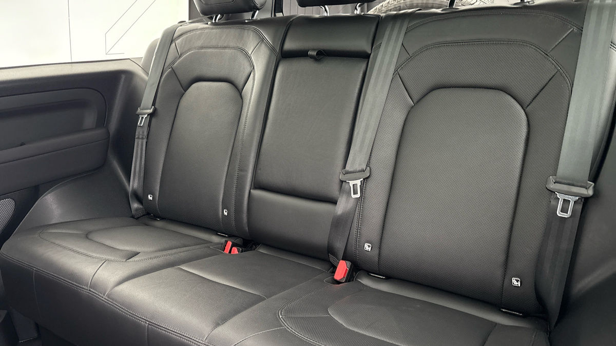 Used Land Rover Defender 90 2022 for sale - 76368750: Photo 8