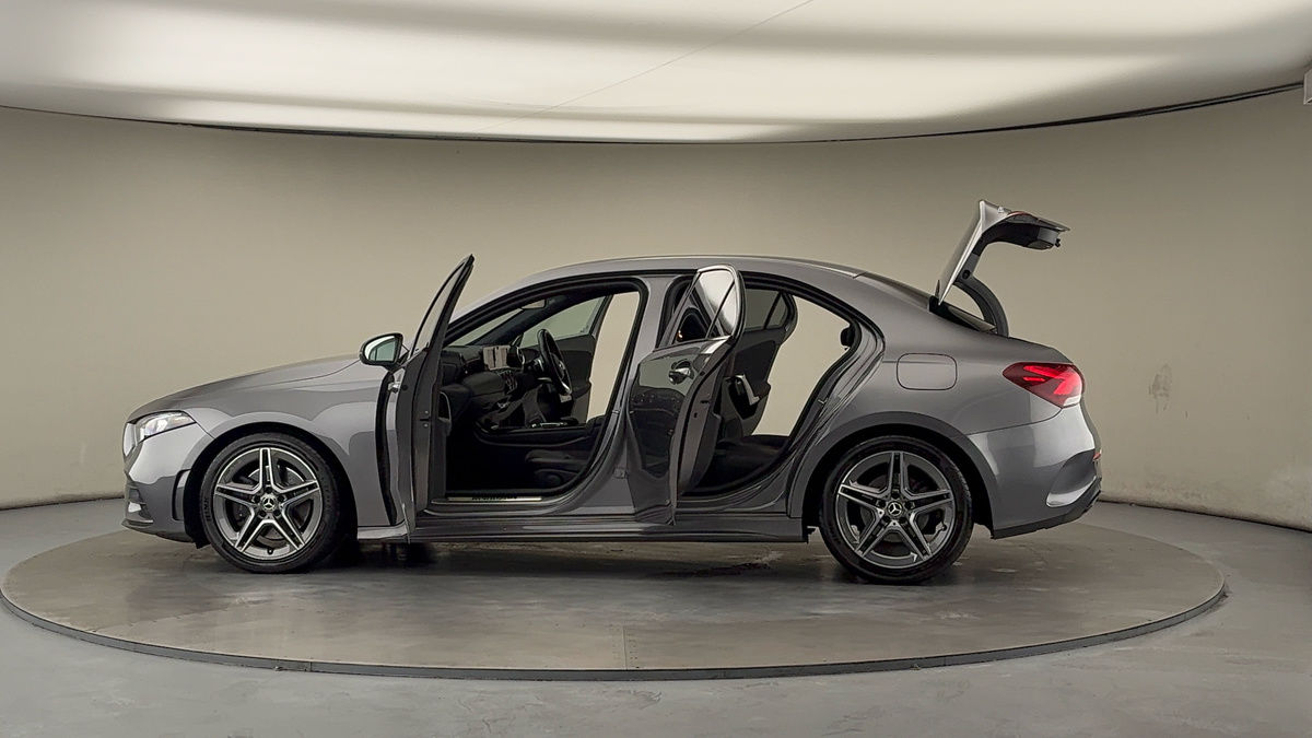 Used Mercedes-Benz A-Class 2021 for sale - 76630354: Photo 46