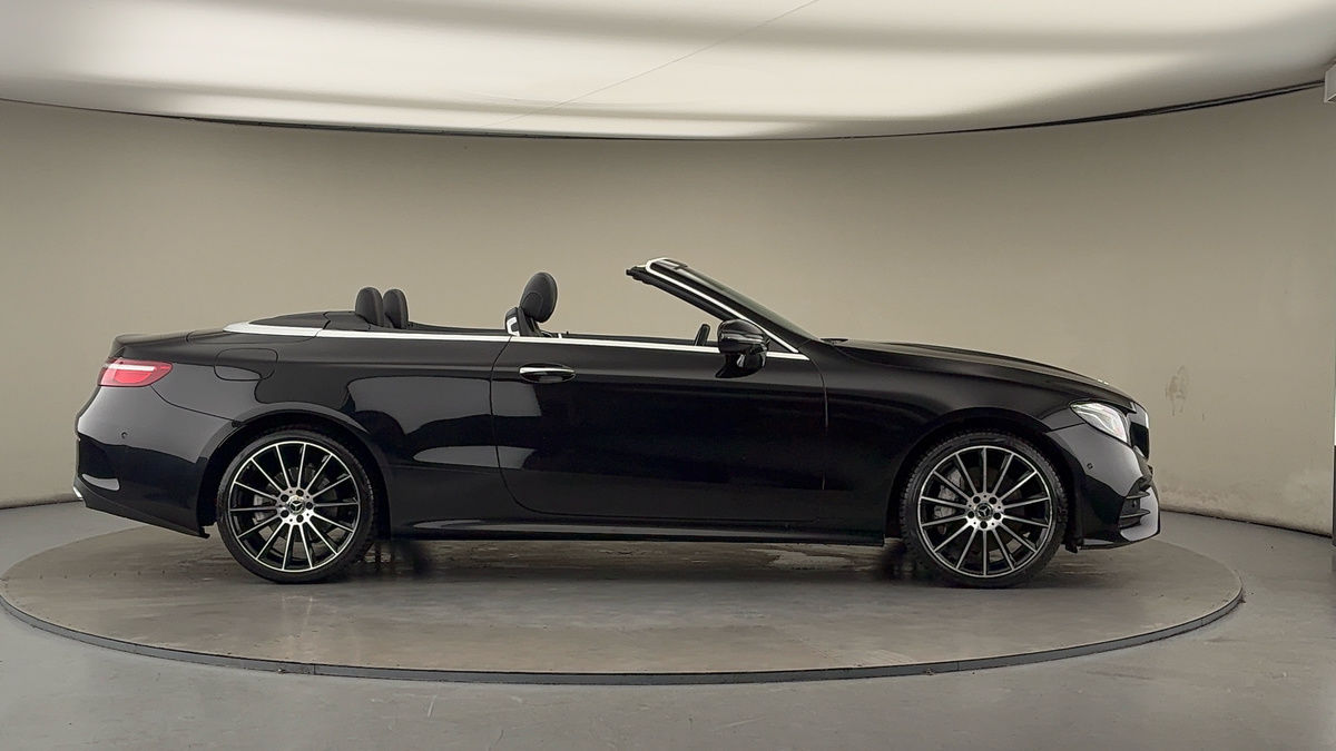 Used Mercedes-Benz E Class 2020 for sale - 76950915: Photo 16