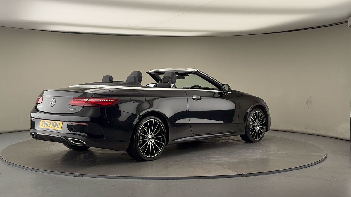 Used Mercedes-Benz E Class 2020 for sale - 76950915: Photo 21