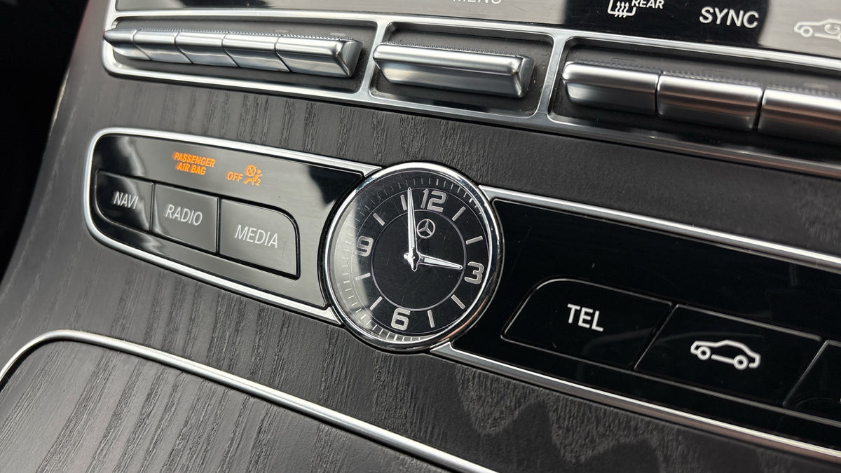 Used Mercedes-Benz E Class 2020 for sale - 76950915: Photo 25