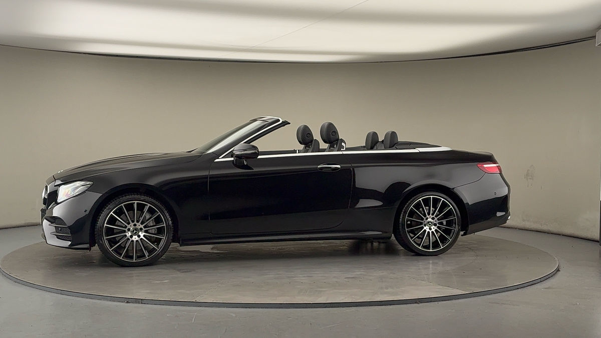 Used Mercedes-Benz E Class 2020 for sale - 76950915: Photo 30