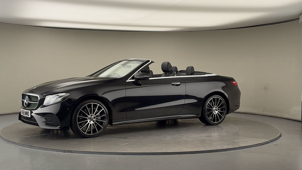 Used Mercedes-Benz E Class 2020 for sale - 76950915: Photo 31