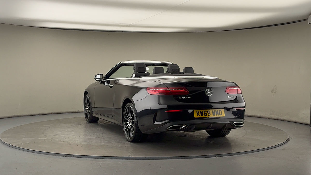 Used Mercedes-Benz E Class 2020 for sale - 76950915: Photo 44