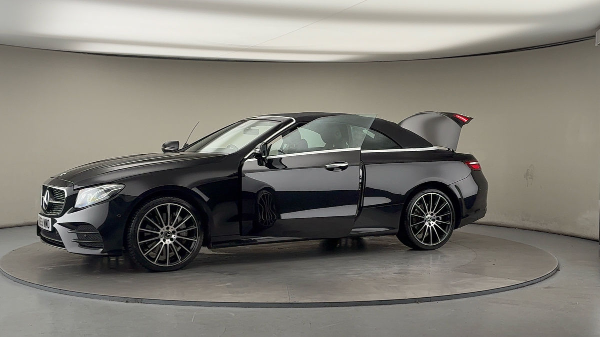 Used Mercedes-Benz E Class 2020 for sale - 76950915: Photo 50