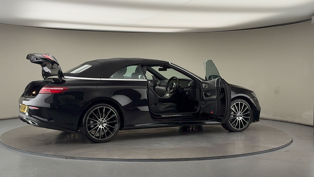 Used Mercedes-Benz E Class 2020 for sale - 76950915: Photo 59