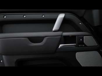 Used Land Rover Defender 130 2024 for sale - 74845638: Photo