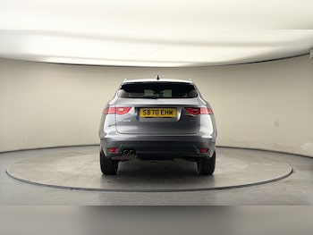 Used Jaguar F-Pace 2020 for sale - 77921040: Photo