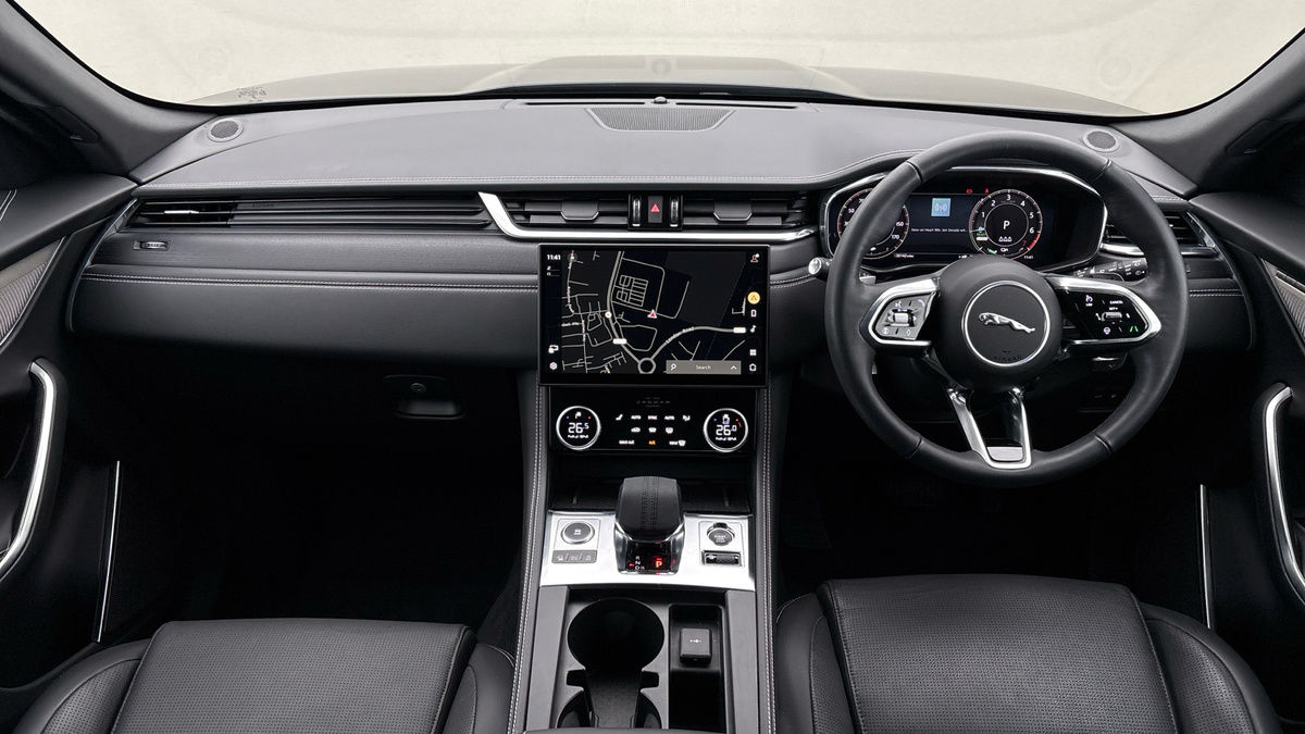 Used Jaguar F-Pace 2024 for sale - 76536437: Photo 12