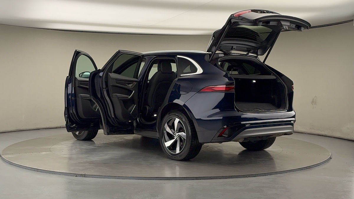 Used Jaguar F-Pace 2024 for sale - 76536437: Photo 44