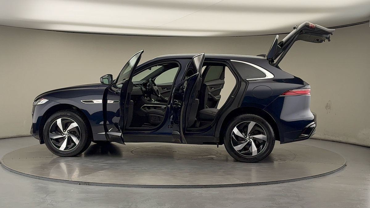 Used Jaguar F-Pace 2024 for sale - 76536437: Photo 47