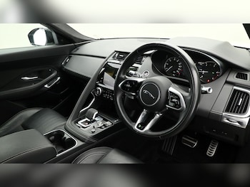 Used Jaguar E-Pace 2022 for sale - 75254664: Photo