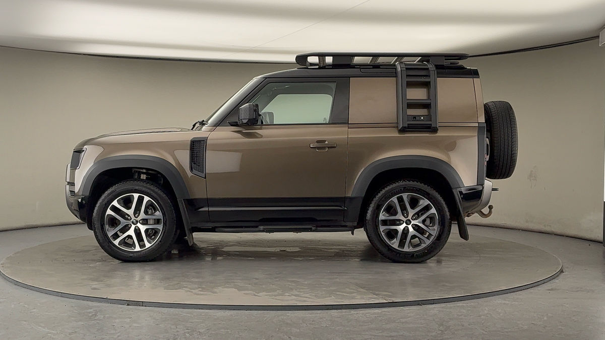 Used Land Rover Defender 2025 for sale - 77201049: Photo 15