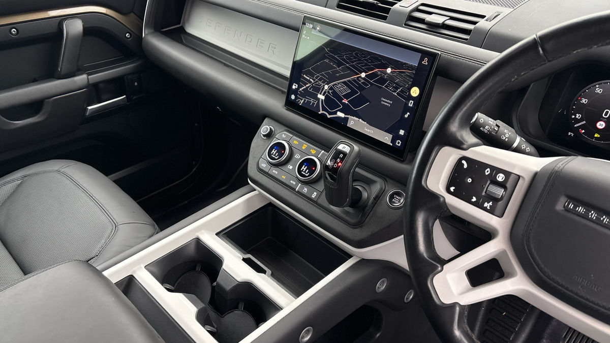 Used Land Rover Defender 2025 for sale - 77201049: Photo 18