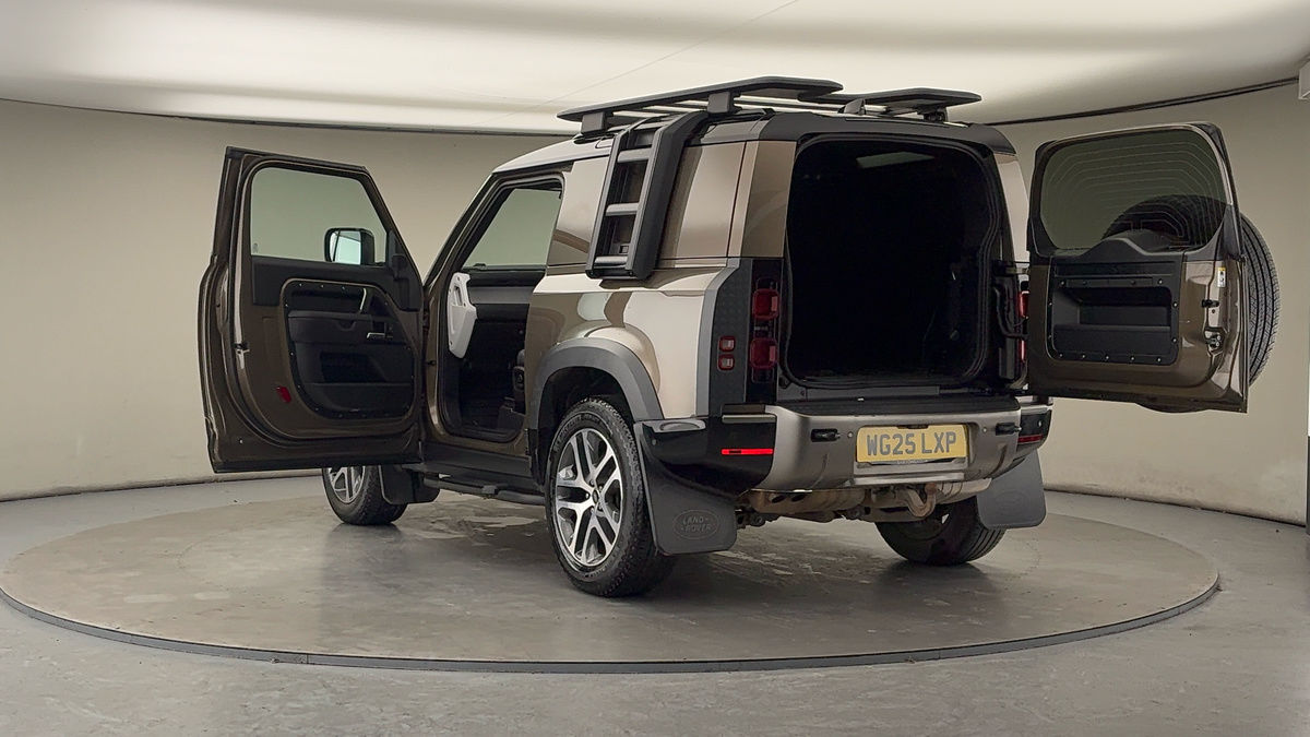 Used Land Rover Defender 2025 for sale - 77201049: Photo 23