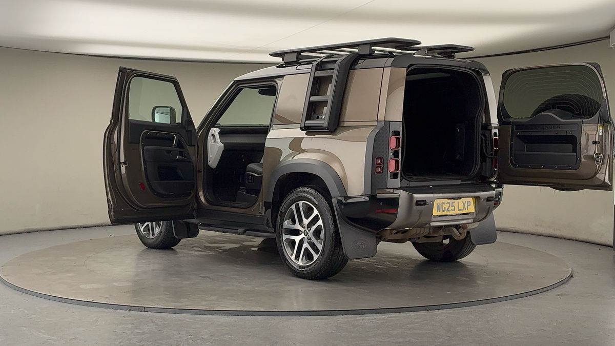 Used Land Rover Defender 2025 for sale - 77201049: Photo 43