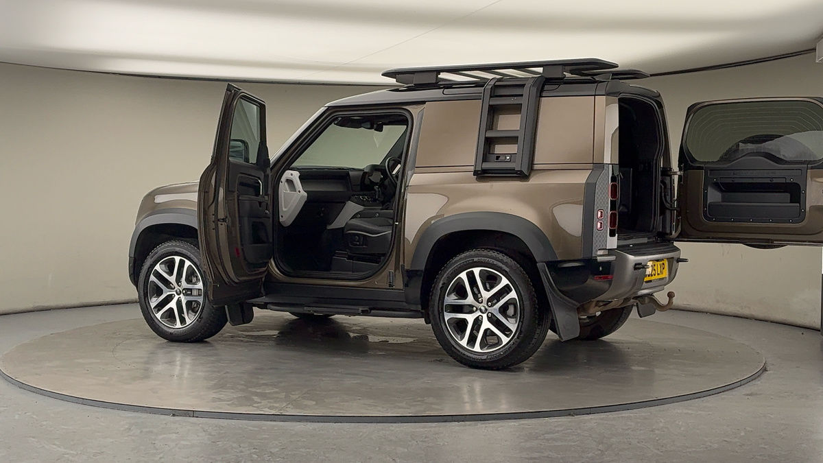 Used Land Rover Defender 2025 for sale - 77201049: Photo 45