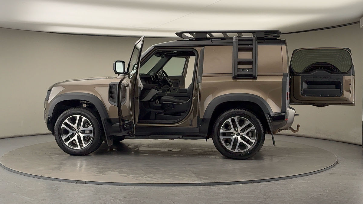 Used Land Rover Defender 2025 for sale - 77201049: Photo 46