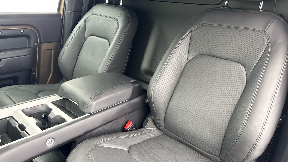 Used Land Rover Defender 2025 for sale - 77201049: Photo 7